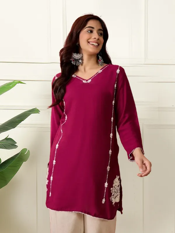 Pink_Vatican_Silk_Embroidered_V_Neck_Kurti_For_Women