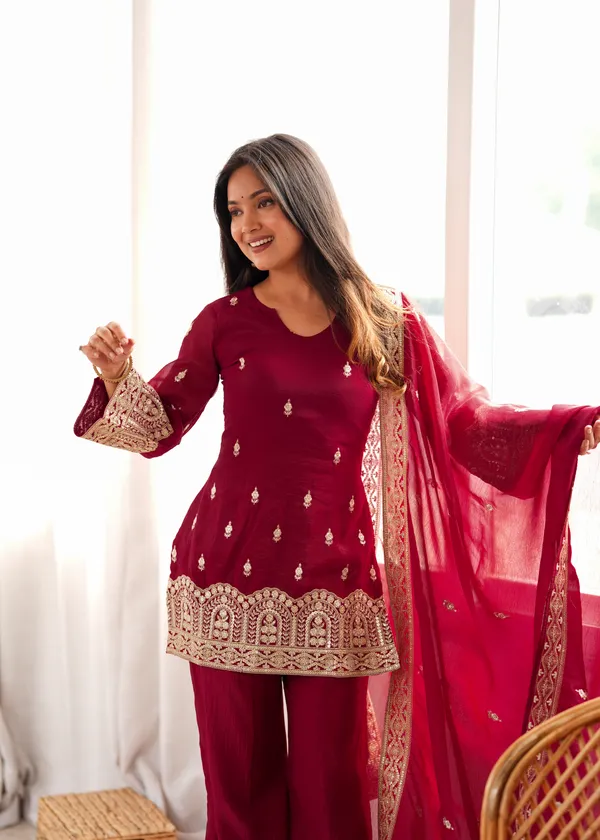 Maroon_Crunchy_Silk_Georgette_Kurta_Set_For_Women