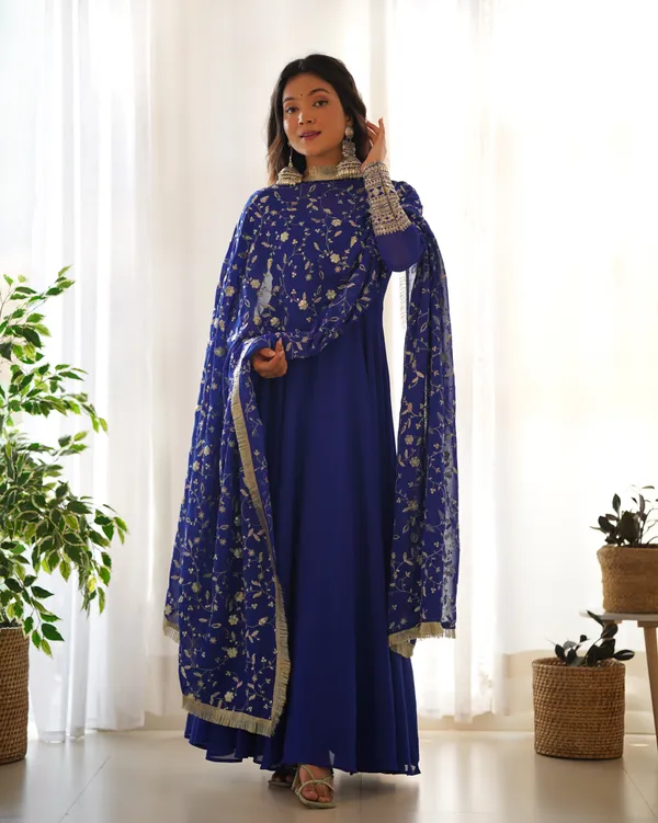 Blue_Georgette_Anarkali_Suit_Set_For_Women