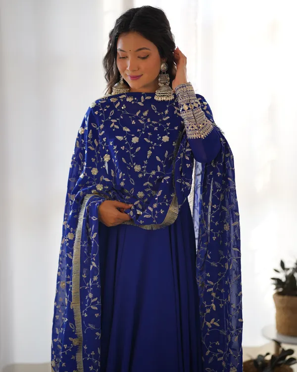 Blue_Georgette_Anarkali_Suit_Set_For_Women