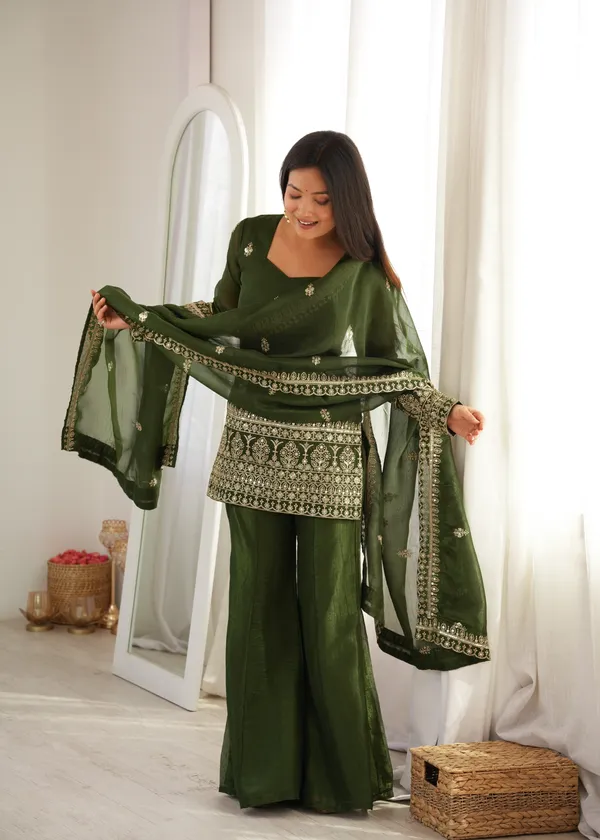 Green_Crunchy_Silk_Straight_Kurta_Set_For_Women