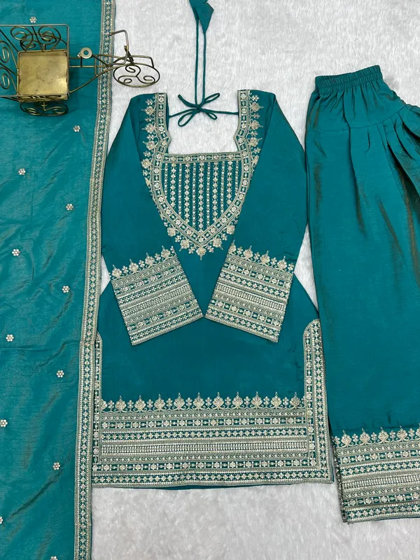 Teal_Embroidered_Ethnic_Suit_Set_for_Women