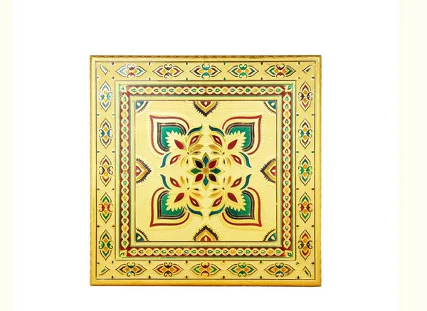Wooden_Pooja_Chowki_With_Aluminum_Foil_Work