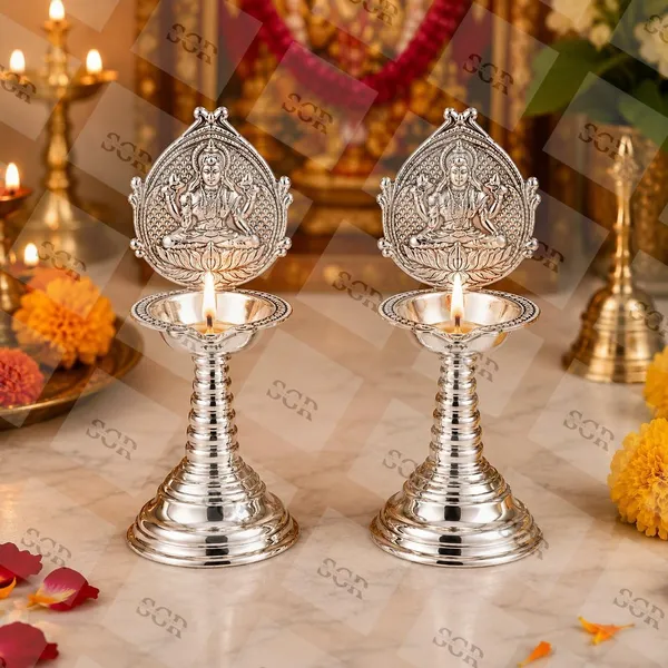 Lakshmi_Deepam_Diya_Oil_Lamp