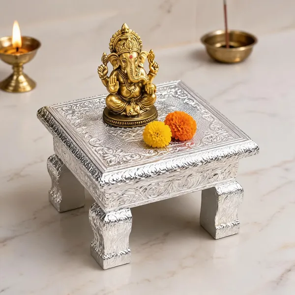 Wooden_Pooja_Chowki_With_Aluminum_Foil_Finish