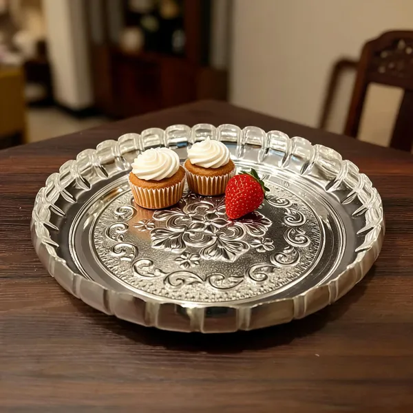 Glass_Serving_Tray_With_Floral_Etched_Design