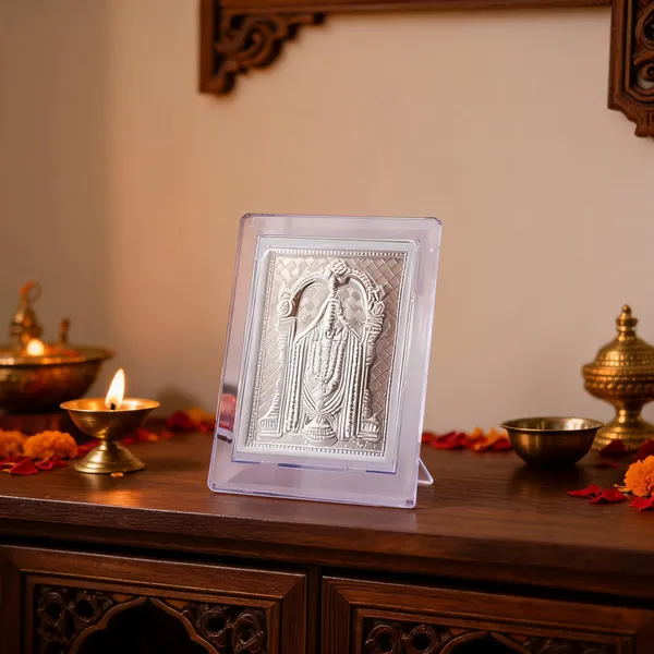 Silver_Finish_Tabletop_Photo_Frame_With_Acrylic_Stand