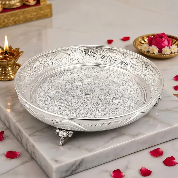 German_Silver_Decorative_Plate_With_Elephant_Legs