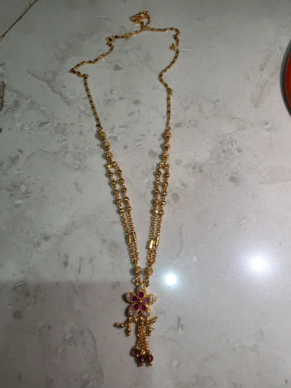 Gold_Tone_Floral_Necklace_for_Women