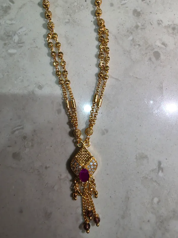Gold_Tone_Embellished_Pendant_Necklace_for_Women
