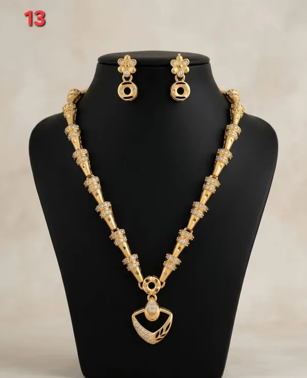 Gold_Tone_Embellished_Necklace_And_Earrings_Set_For_Women