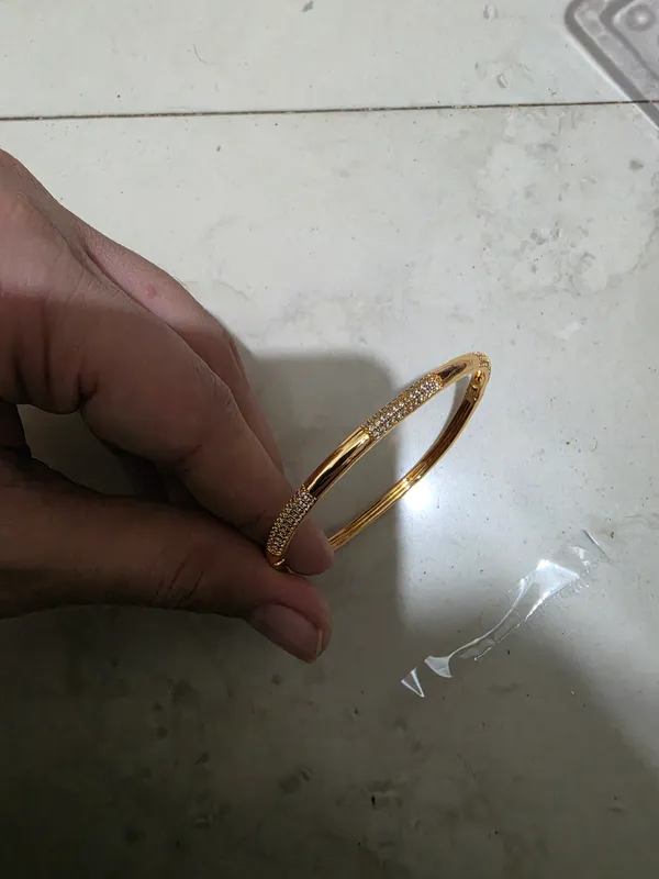 Gold_Tone_Embellished_Bangle_for_Women