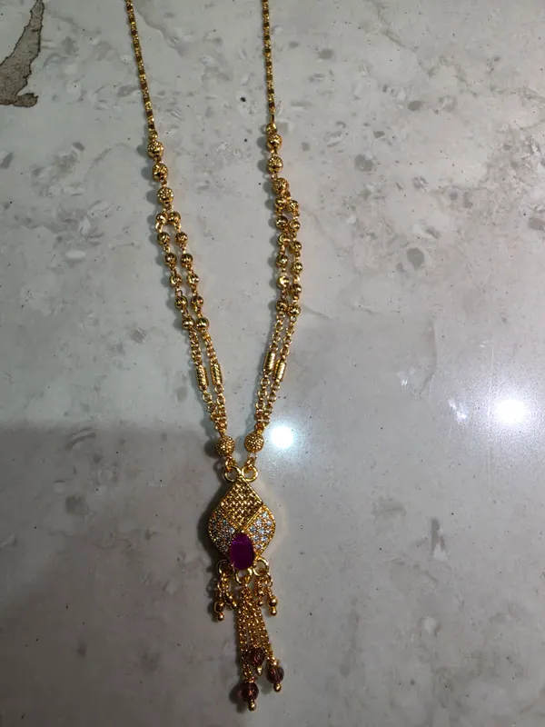 Gold_Tone_Embellished_Pendant_Necklace_for_Women