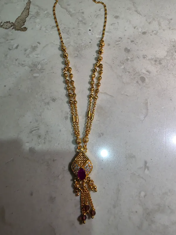 Gold_Tone_Embellished_Pendant_Necklace_for_Women