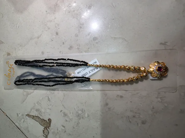 Black_Beaded_Gold_Tone_Mangalsutra_Necklace_for_Women