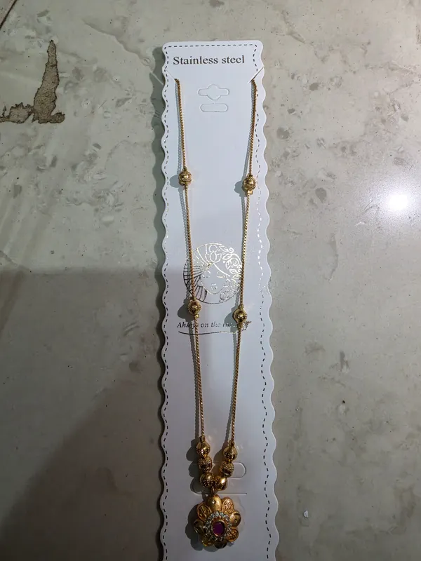 Gold_Tone_Beaded_Floral_Pendant_Necklace_for_Women