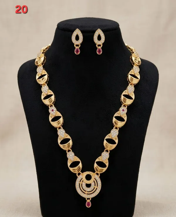 Gold_Tone_Necklace_And_Earrings_Set_for_Women