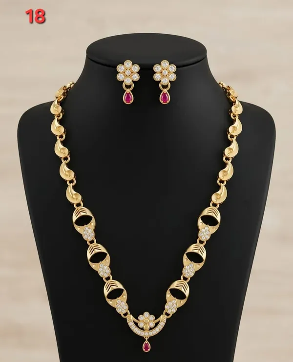 Gold_Tone_Floral_Necklace_Set_for_Women