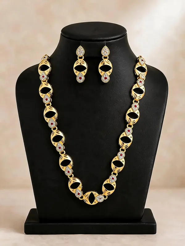 Gold_Brass_Stone_Studded_Necklace_And_Earrings_Set_For_Women