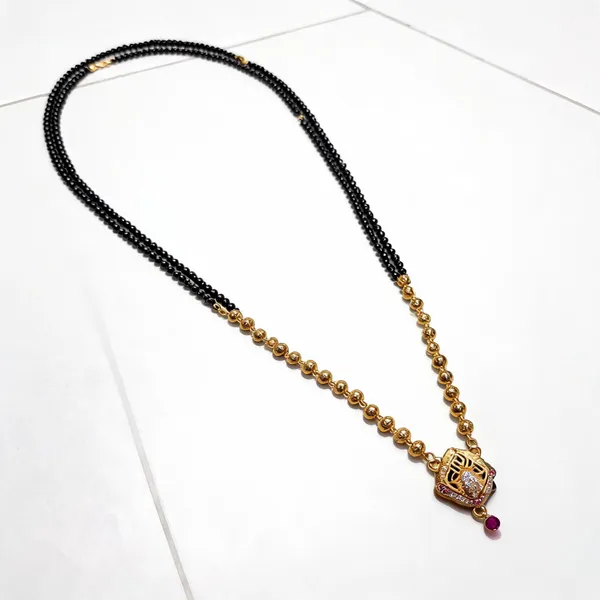 Gold_Brass_Black_Beaded_Dokiya_Mangalsutra_For_Women