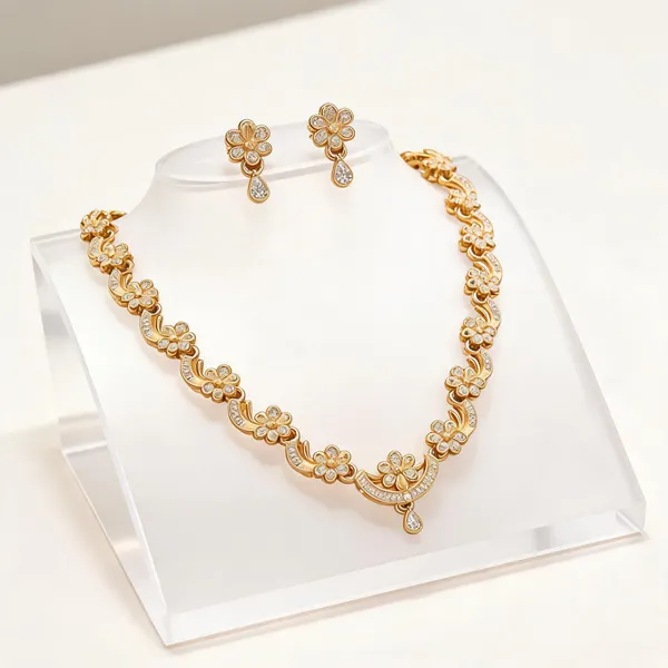 Gold_Brass_Floral_Necklace_And_Earrings_Set_For_Women