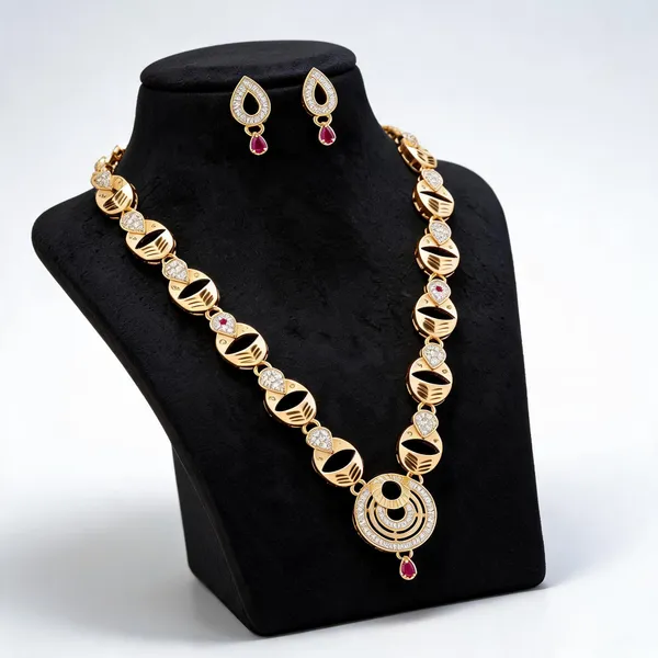 Gold_Brass_Necklace_And_Earrings_Set_For_Women