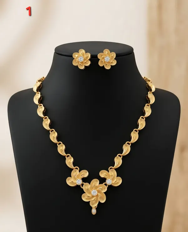 Gold_Tone_Floral_Necklace_And_Earrings_Set_for_Women