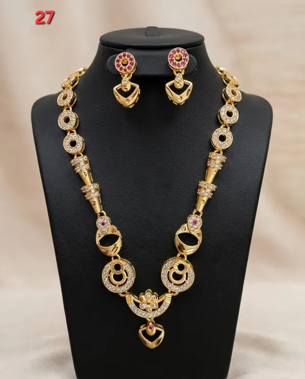 Gold-Tone_Stone_Studded_Necklace_And_Earring_Set_for_Women