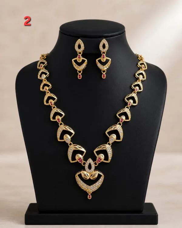 Gold-Tone_Stone_Studded_Necklace_Set_for_Women