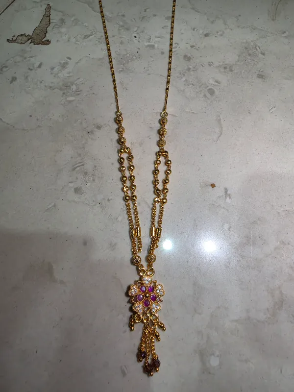Gold_Tone_Floral_Necklace_for_Women