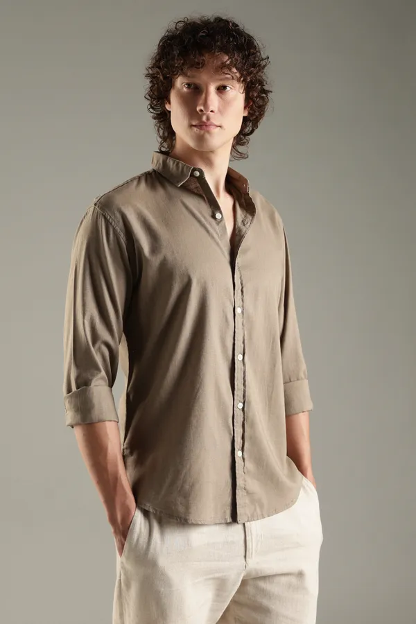 Italino_Khakhi_Linen_Blend_Relaxed_Shirt