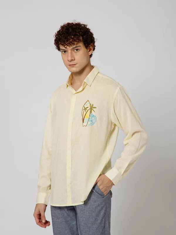 Surfing_Linen_Blend_Relaxed_Fit_Yellow_Men_S_Shirt