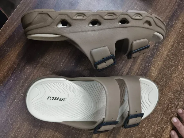 Beige_Double_Buckle_Flat_Strap_Sandals_For_Men