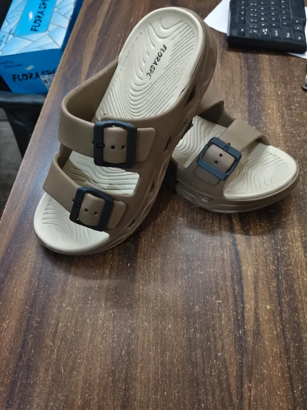 Beige_Double_Buckle_Flat_Strap_Sandals_For_Men