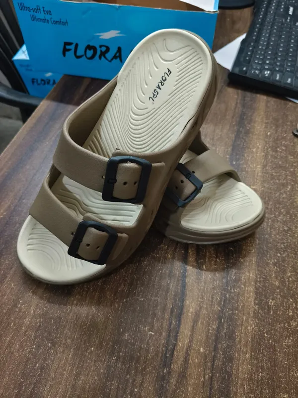 Beige_Double_Buckle_Flat_Strap_Sandals_For_Men