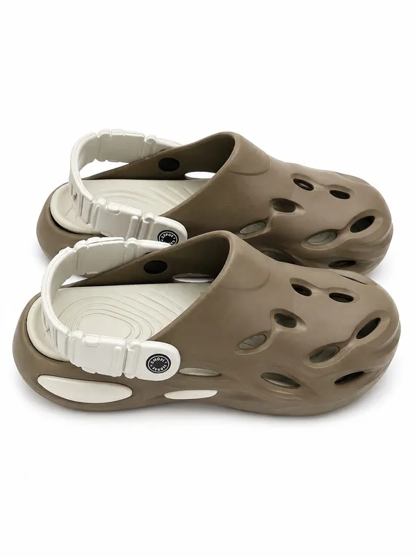 Brown_Casual_Slip-On_Clogs_For_Men