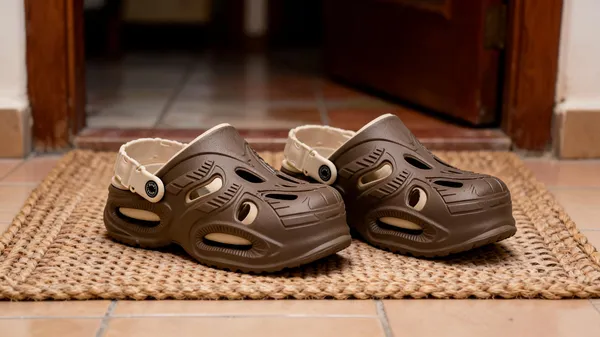 Brown_Sculpted_Slip-On_Casual_Clogs_For_Men