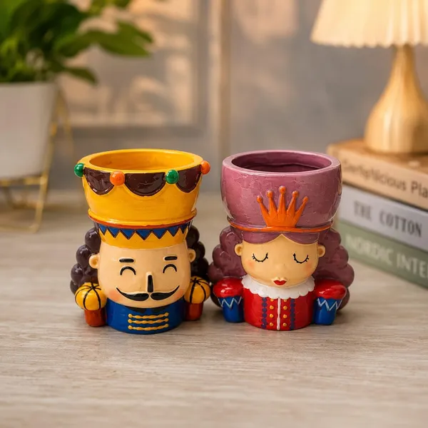 King_And_Queen_Figurine_Pen_Stand_And_Planter_Set