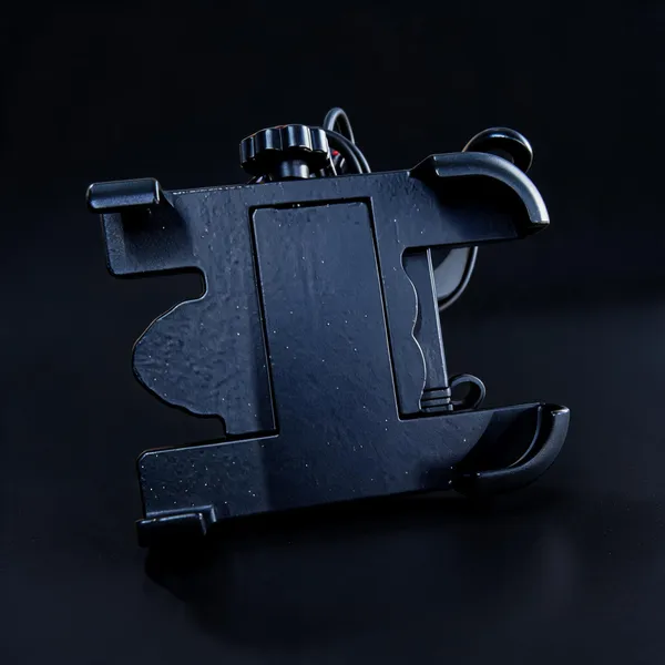 Black_Metal_Adjustable_Mobile_Phone_Holder_Mount