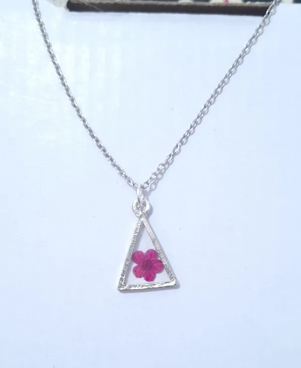 Silver_Resin_Pink_Floral_Triangle_Pendant_Necklace_For_Women