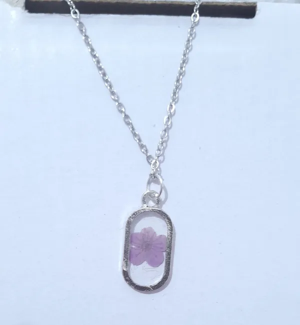 Silver_Resin_Purple_Floral_Oval_Pendant_Necklace_For_Women
