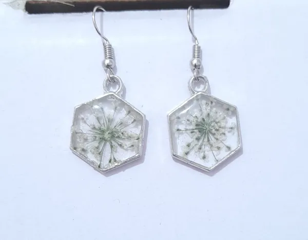 Silver_Resin_Hexagon_Pressed_Flower_Drop_Earrings_For_Women