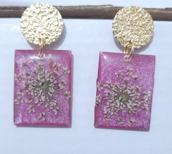 Pink_Resin_Dried_Floral_Rectangle_Drop_Earrings_For_Women