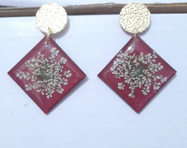 Maroon_Resin_Floral_Square_Drop_Earrings_For_Women