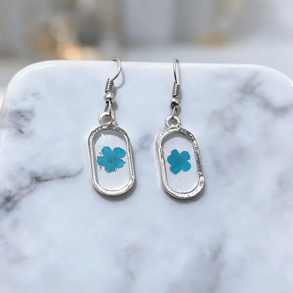 Silver_Turquoise_Resin_Floral_Oval_Drop_Earrings_For_Women