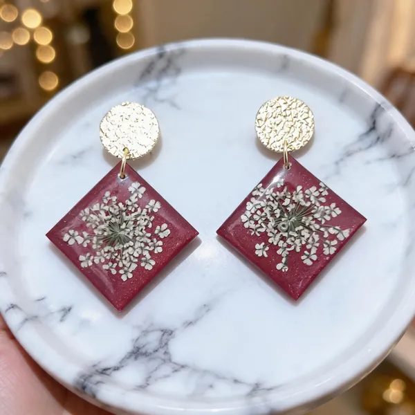 Maroon_Resin_Floral_Square_Drop_Earrings_For_Women