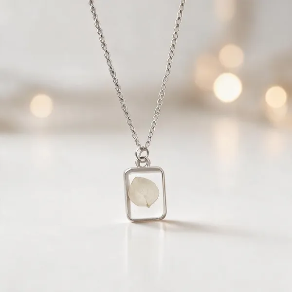 Silver_Brass_Resin_Minimal_Stone_Rectangular_Pendant_Necklace_For_Women