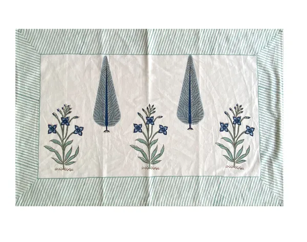 Hand_Blockprinted_Cotton_Double_Bedsheet_With_Pillow_Covers
