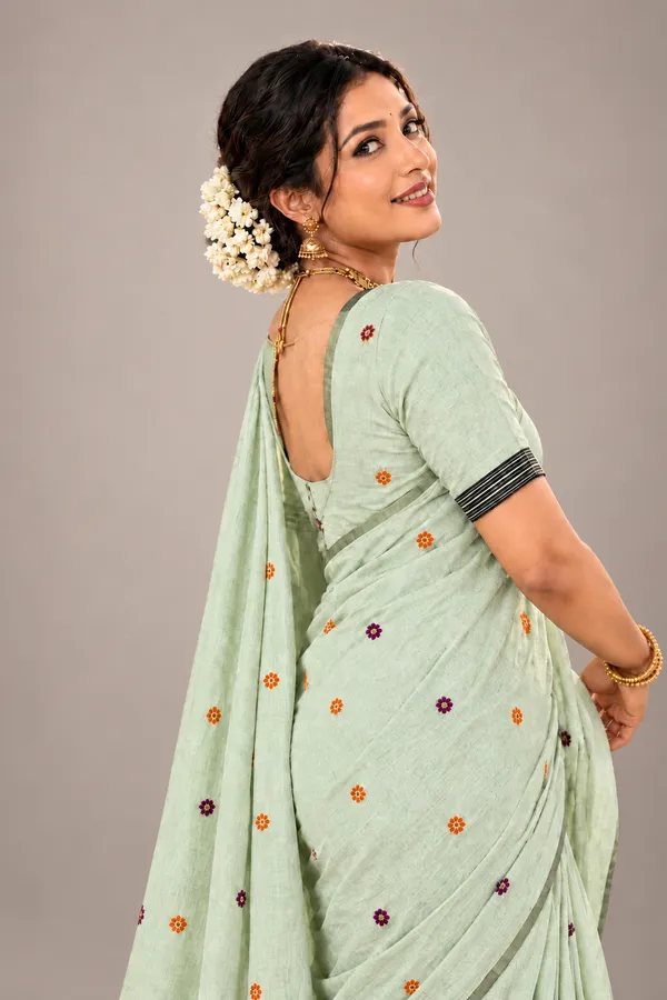 Premium_Shahi_Peacock_Art_Saree