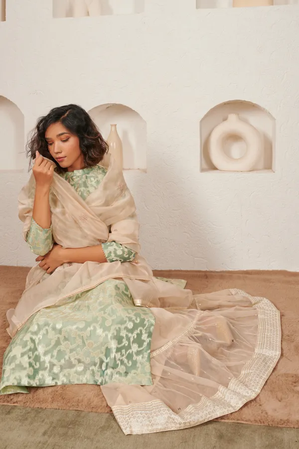 Kurta_Set_With_Dupatta